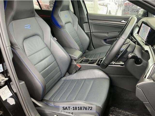 VolksWagen GOLF 2023 8856601-10