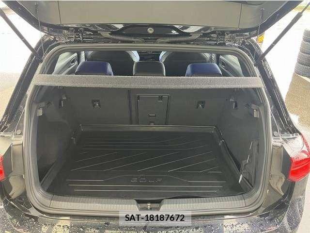 VolksWagen GOLF 2023 8856601-12