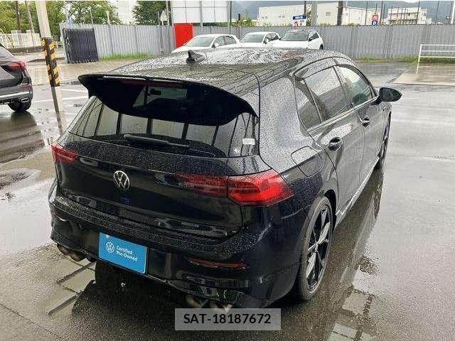VolksWagen GOLF 2023 8856601-2