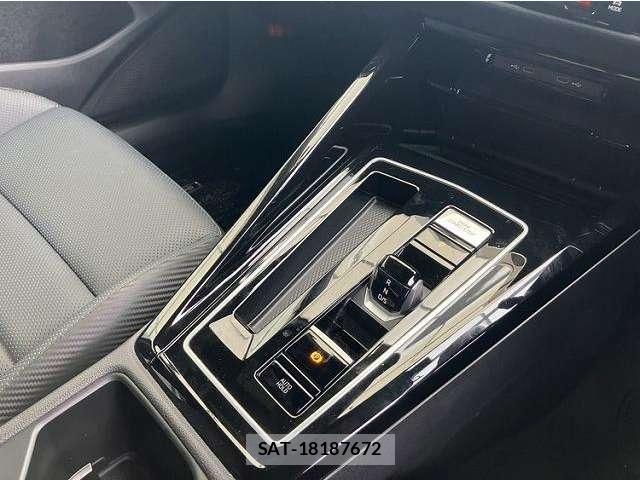 VolksWagen GOLF 2023 8856601-9