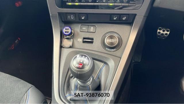 Toyota Gr Yaris 2024-10 8855312-14