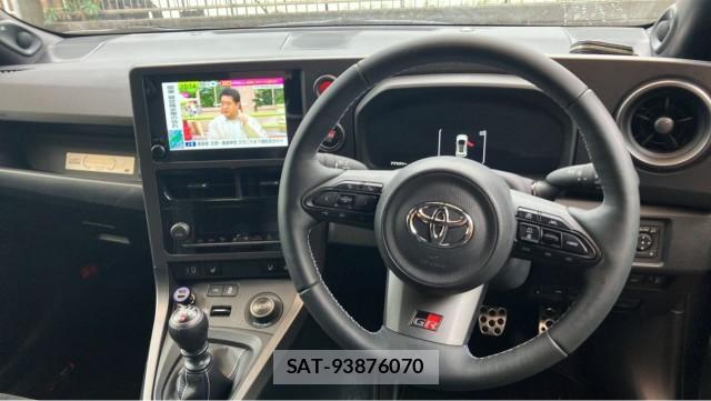Toyota Gr Yaris 2024-10 8855312-16
