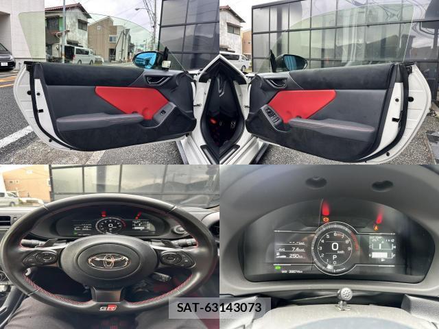 Toyota GR86 2021-12 8854459-6