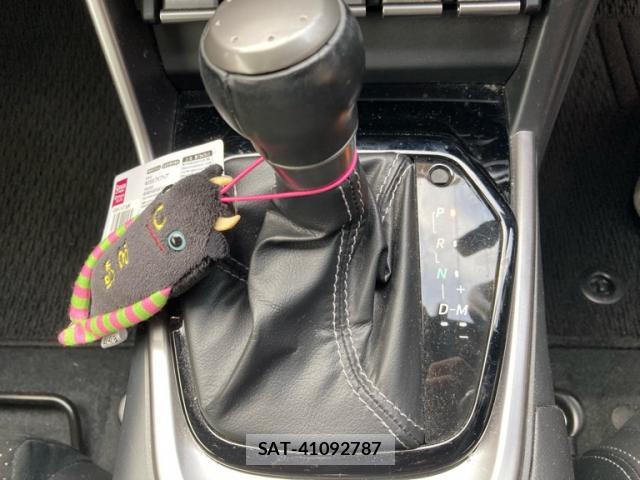 Toyota GR86 2022-01 8854464-11