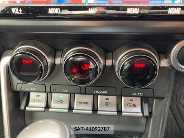 Toyota GR86 2022-01 8854464-14
