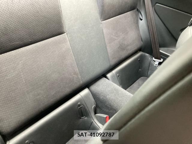 Toyota GR86 2022-01 8854464-4