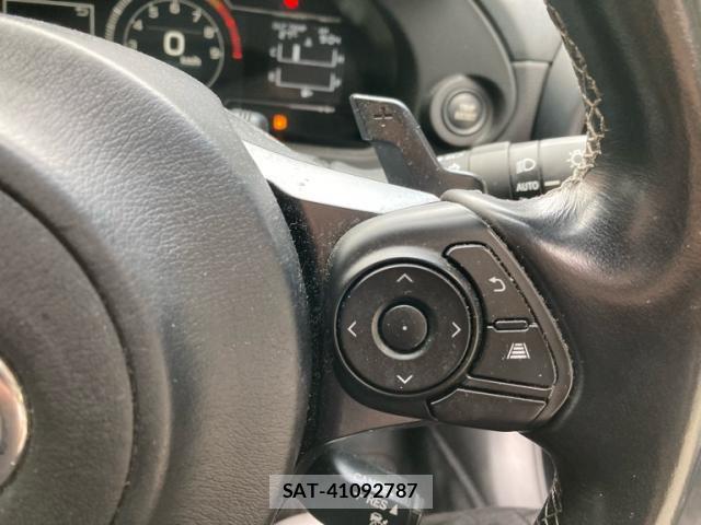 Toyota GR86 2022-01 8854464-7