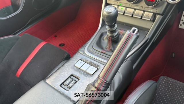 Toyota GR86 2024-06 8855396-12