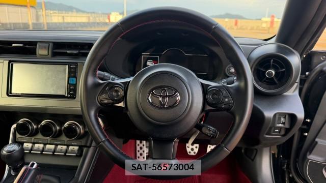 Toyota GR86 2024-06 8855396-13