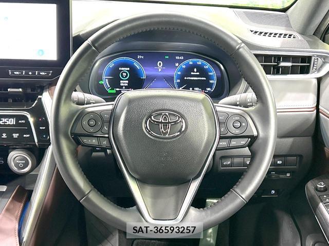 Toyota HARRIER HYBRID 2023-11 8854826-8