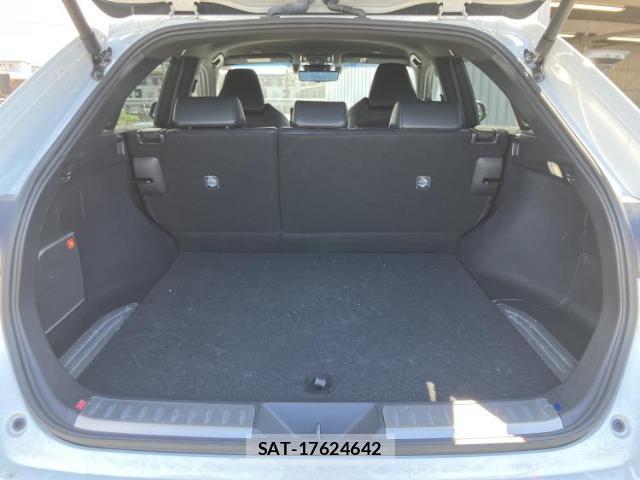 Toyota HARRIER HYBRID 2024-06 8856943-7