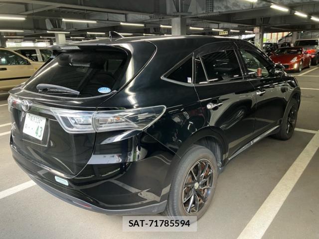 Toyota HARRIER 2016-10 8853954-13