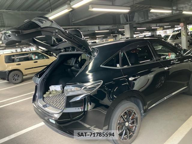 Toyota HARRIER 2016-10 8853954-3