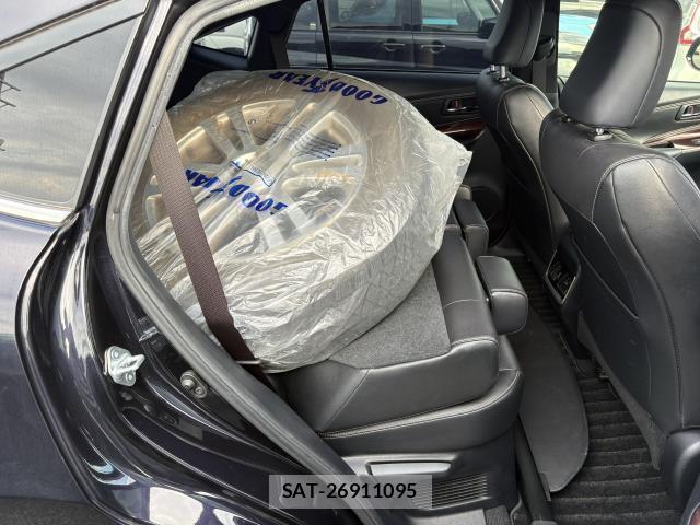 Toyota HARRIER 2014-11 8854620-6