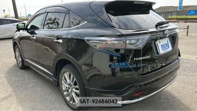 Toyota HARRIER 2016-12 8855407-13