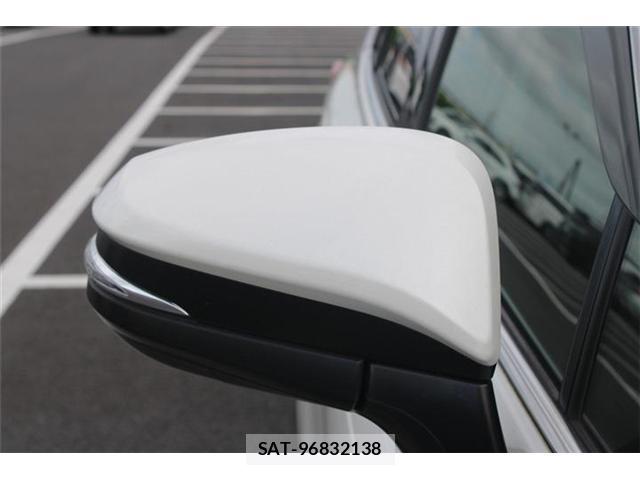 Toyota HARRIER 2020-06 8855621-16