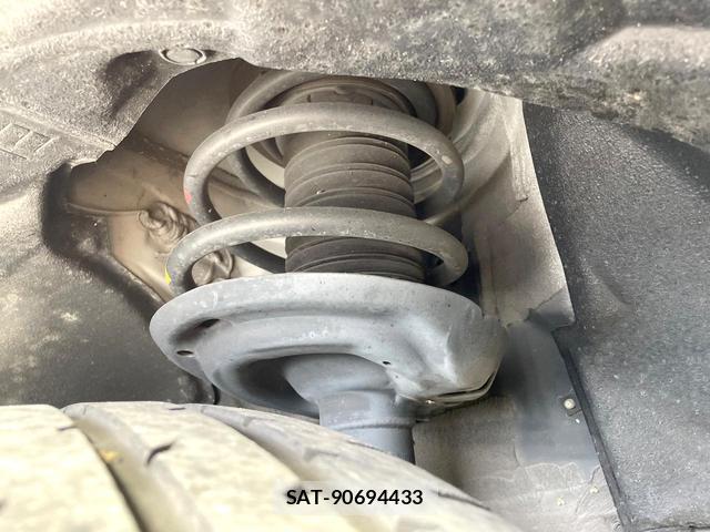 Toyota HARRIER 2021-02 8856210-19