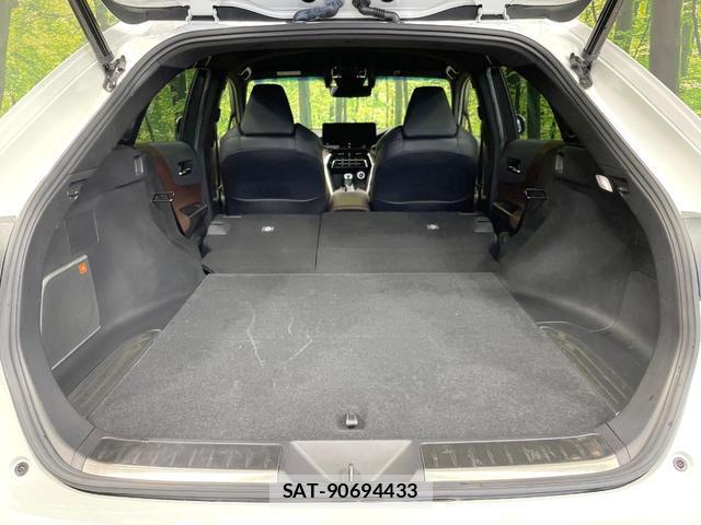 Toyota HARRIER 2021-02 8856210-9
