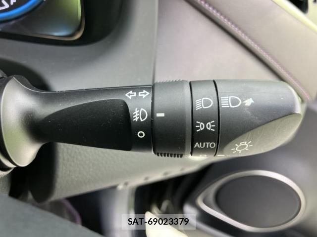 Toyota HARRIER 2016-05 8856547-15