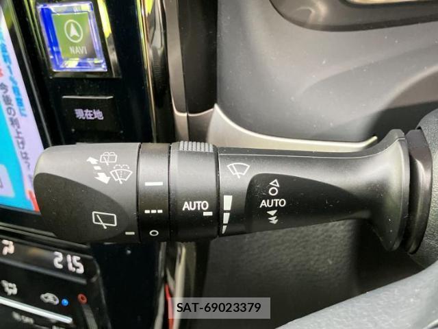 Toyota HARRIER 2016-05 8856547-16