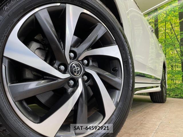 Toyota HARRIER 2017-06 8856768-11