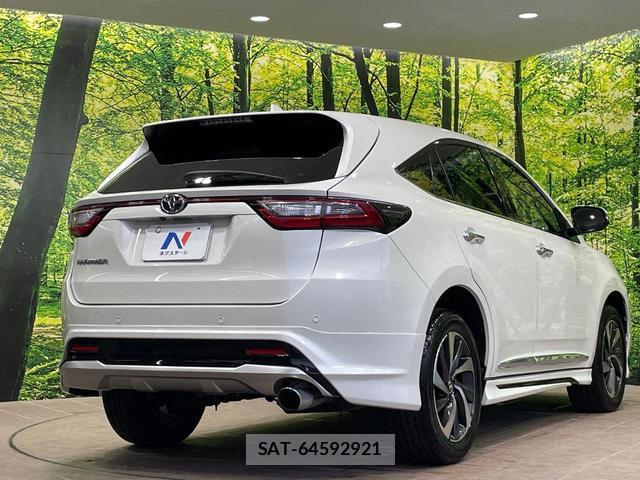 Toyota HARRIER 2017-06 8856768-15
