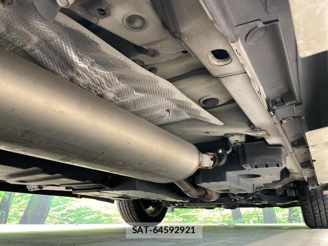 Toyota HARRIER 2017-06 8856768-19