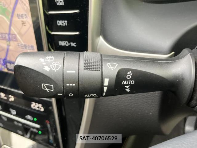 Toyota HARRIER 2017-09 8856948-16