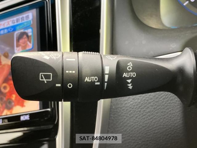 Toyota HARRIER 2020-03 8857027-15