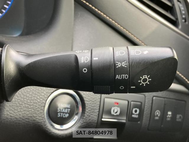 Toyota HARRIER 2020-03 8857027-16