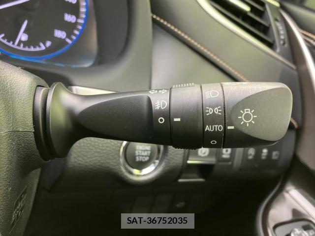 Toyota HARRIER 2018-09 8857093-15
