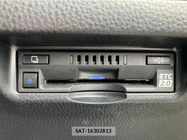 Toyota HARRIER 2021-06 8857114-16