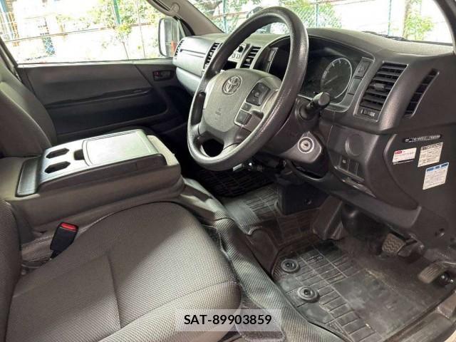 Toyota HIACE VAN 2021-09 8854032-3