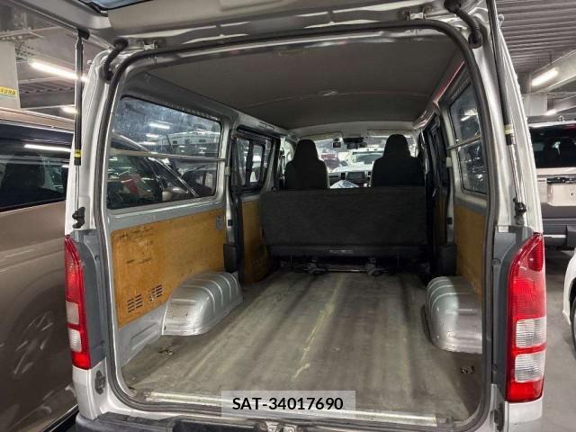 Toyota HIACE VAN 2020-10 8854039-2