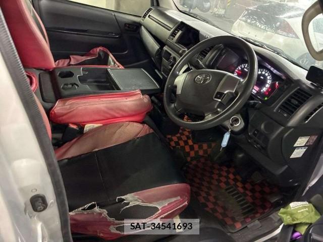 Toyota HIACE VAN 2020-02 8854041-3