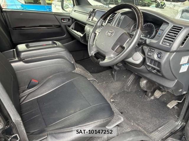 Toyota HIACE VAN 2018-08 8854043-3