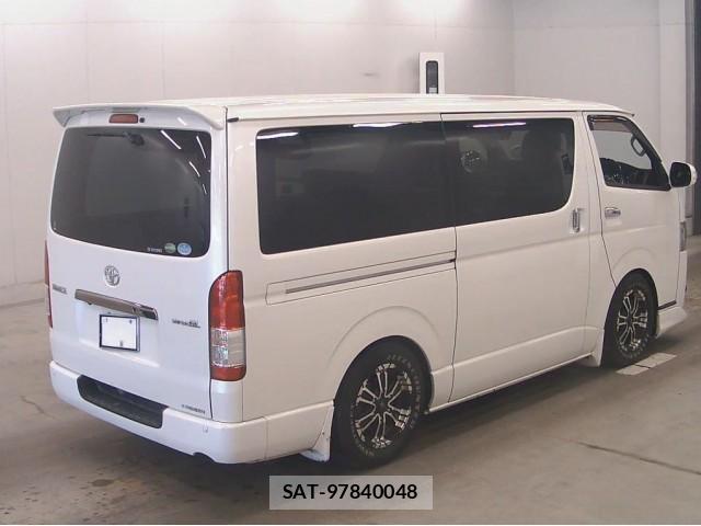 Toyota HIACE VAN 2018-05 8854051-1