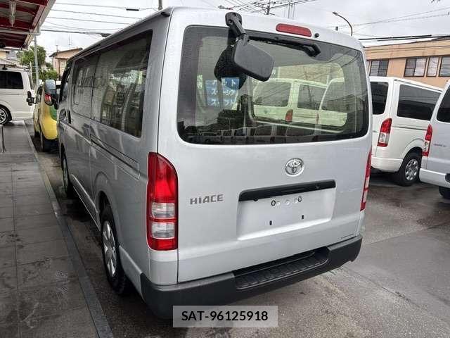 Toyota HIACE VAN 2018-04 8854261-2
