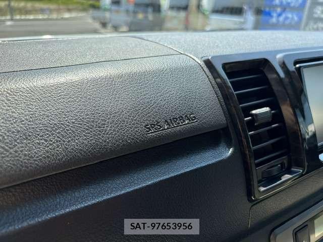Toyota HIACE VAN 2018-06 8854263-17