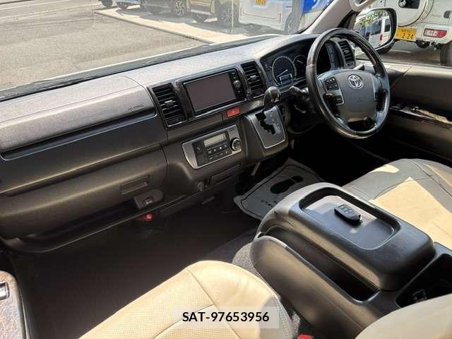 Toyota HIACE VAN 2018-06 8854263-5