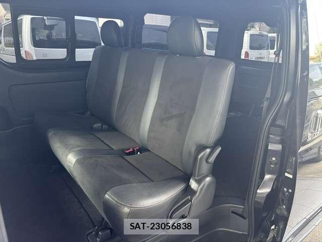 Toyota HIACE VAN 2020-06 8854264-12