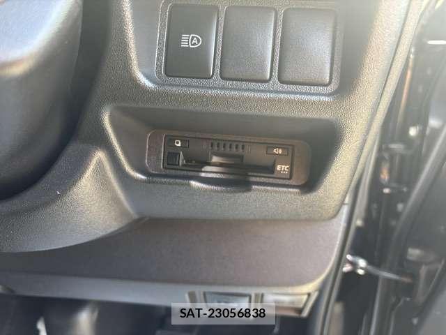 Toyota HIACE VAN 2020-06 8854264-16