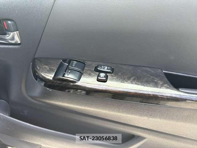 Toyota HIACE VAN 2020-06 8854264-18