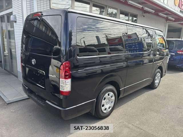 Toyota HIACE VAN 2020-06 8854264-2