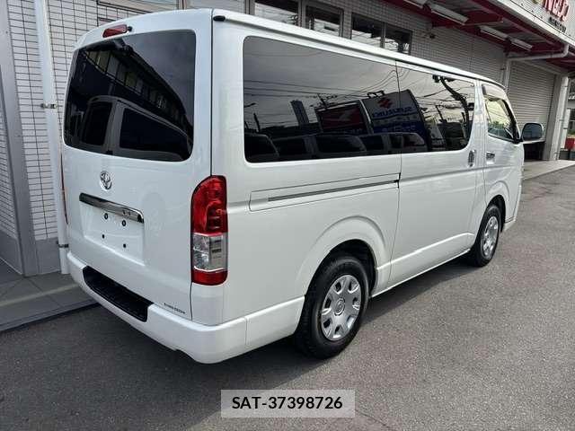 Toyota HIACE VAN 2020-04 8854265-2