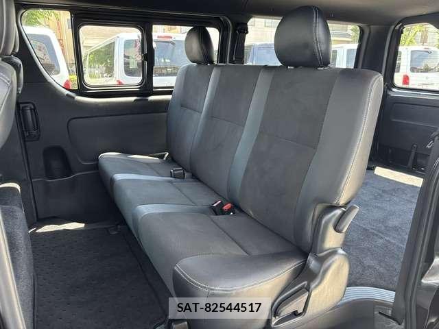 Toyota HIACE VAN 2019-05 8854266-14