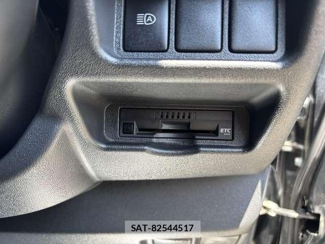 Toyota HIACE VAN 2019-05 8854266-15