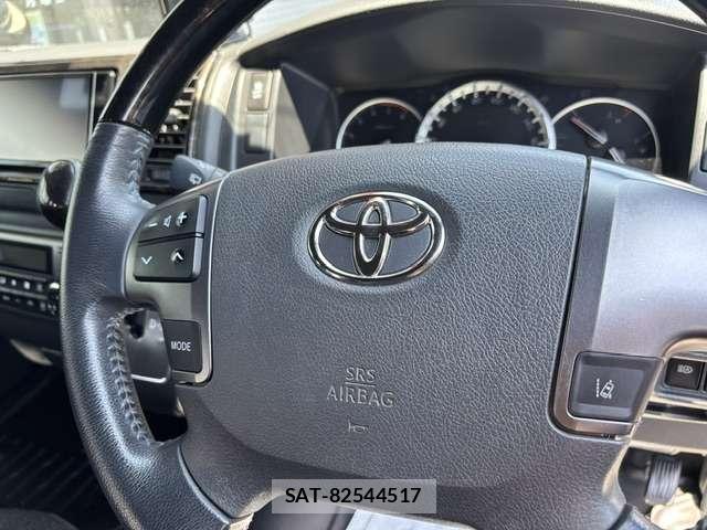 Toyota HIACE VAN 2019-05 8854266-17