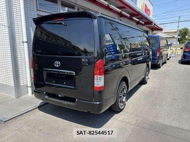 Toyota HIACE VAN 2019-05 8854266-2