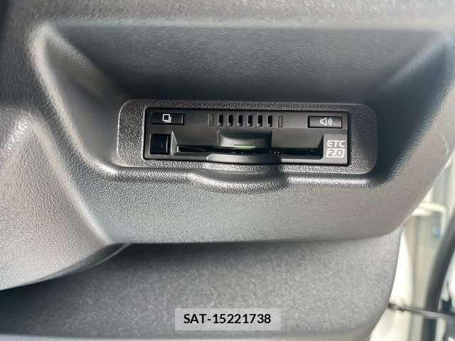 Toyota HIACE VAN 2020-04 8854267-15